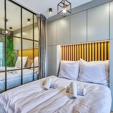 Plantlux Z Widokiem Na Gory I Sauna W Budynku 아파트 *